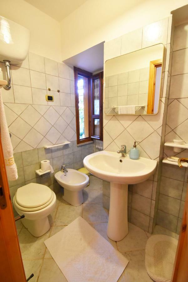 Casa Vacanza Porto Frailis Gia Porto Frailis B&B Àrbatax Екстериор снимка