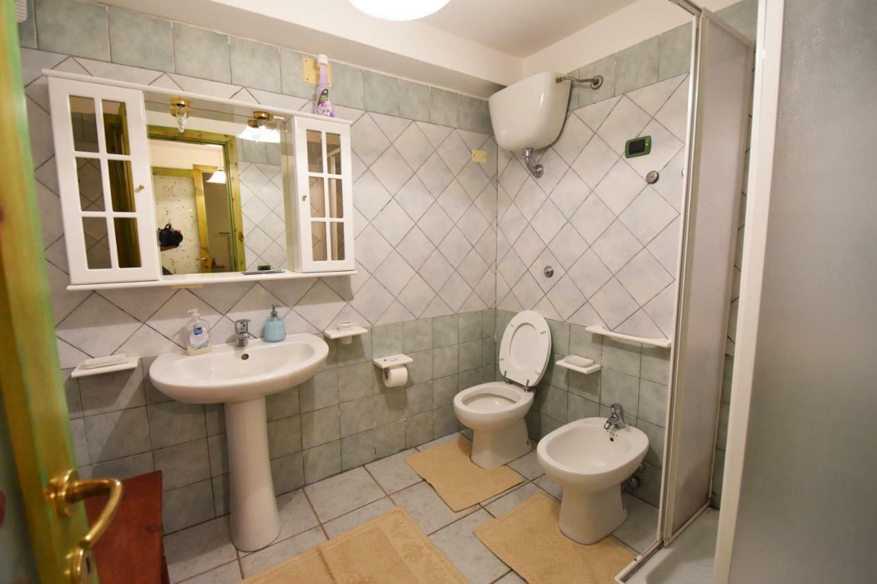 Casa Vacanza Porto Frailis Gia Porto Frailis B&B Àrbatax Екстериор снимка