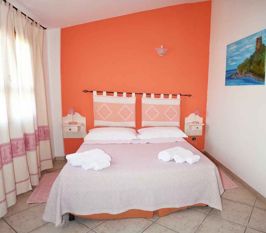 Casa Vacanza Porto Frailis Gia Porto Frailis B&B Àrbatax Екстериор снимка